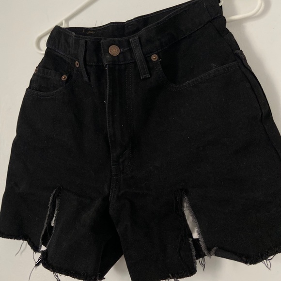 Levi’s shorts - Picture 1 of 2